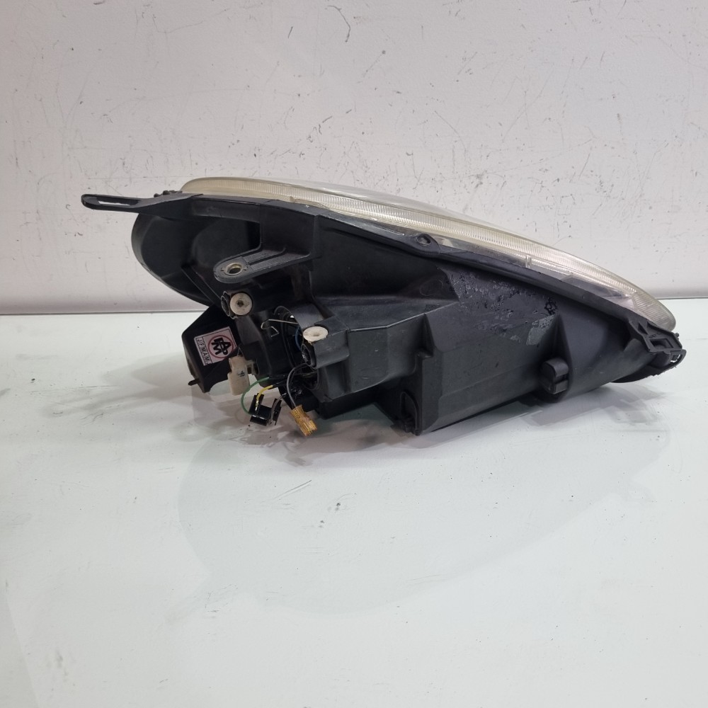Farol Do Lado Esquerdo Fiat Punto Modelos 2008/2012 Esquerdo/motorista 2