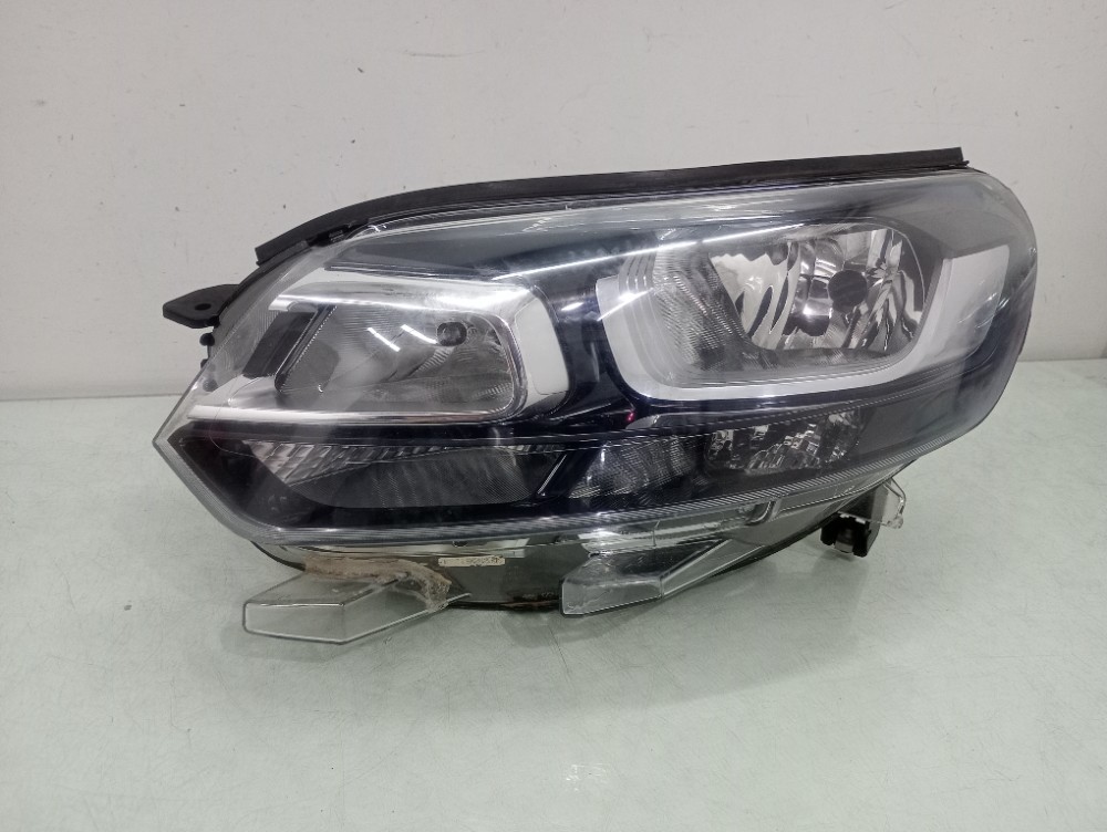 Farol Dianteiro Esquerdo Citroën Jumpy Recuperado 2018/2022 Esquerdo/motorista 3