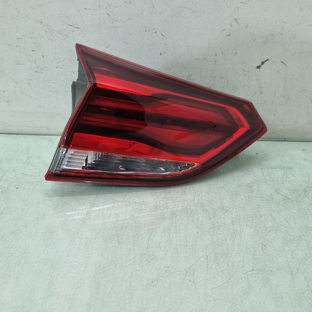 Lanterna Direita Da Tampa Esquerda Chevrolet Tracker 2021/25 Esquerdo/motorista