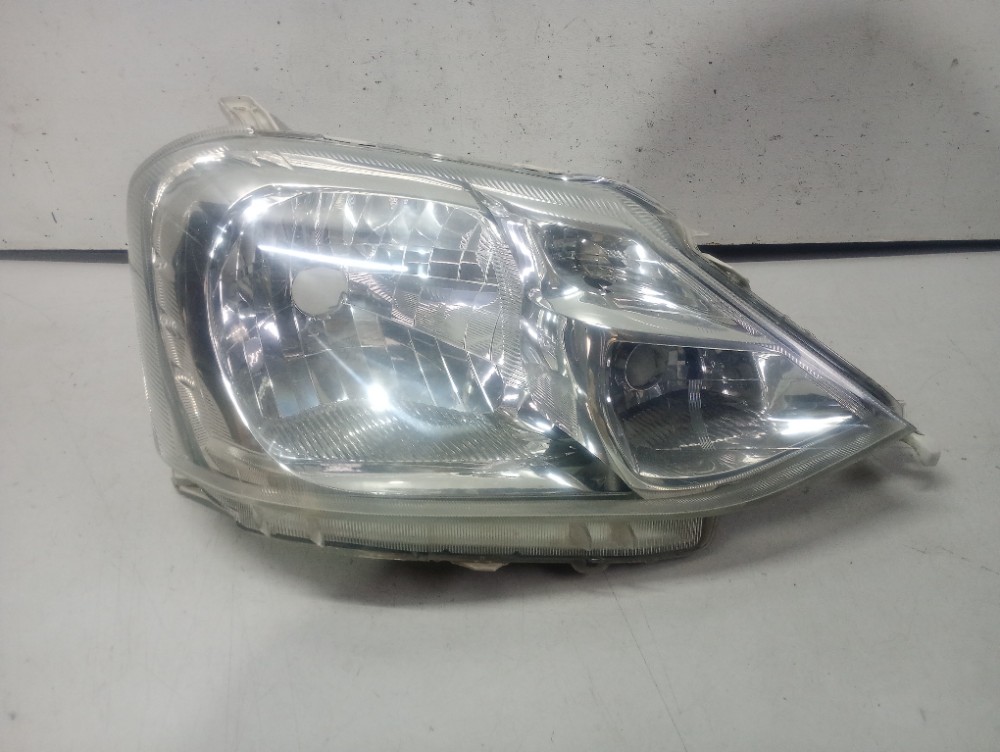 Farol Direito Toyota Etios 2013 / 2015 Recuperado 1