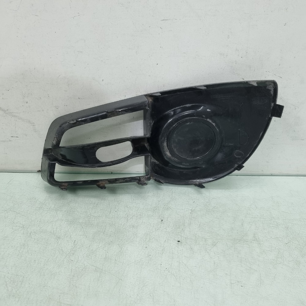 Moldura Do Cibié Direito Chevrolet Montana 2013/2016 4