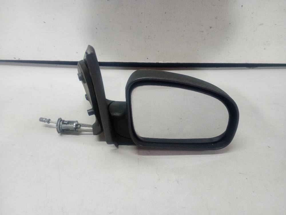 Retrovisor Direito Manual C/controle Chevrolet Celta 2001/06 1