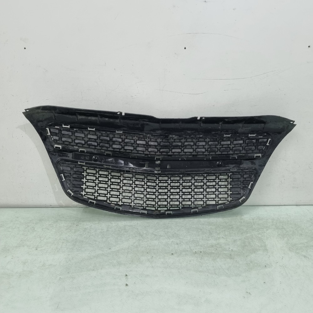 Grade Central Chevrolet Agile 2010/2013 Recuperada 7