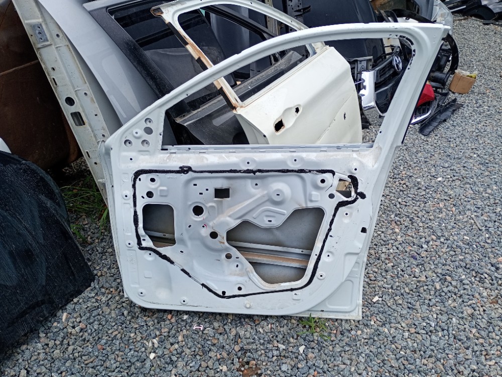 Porta dianteira direita kwid 2017 a 2024 3