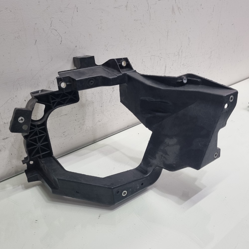 Suporte Direito do Farol Inferior Fiat Toro 2016–2024 Original 3