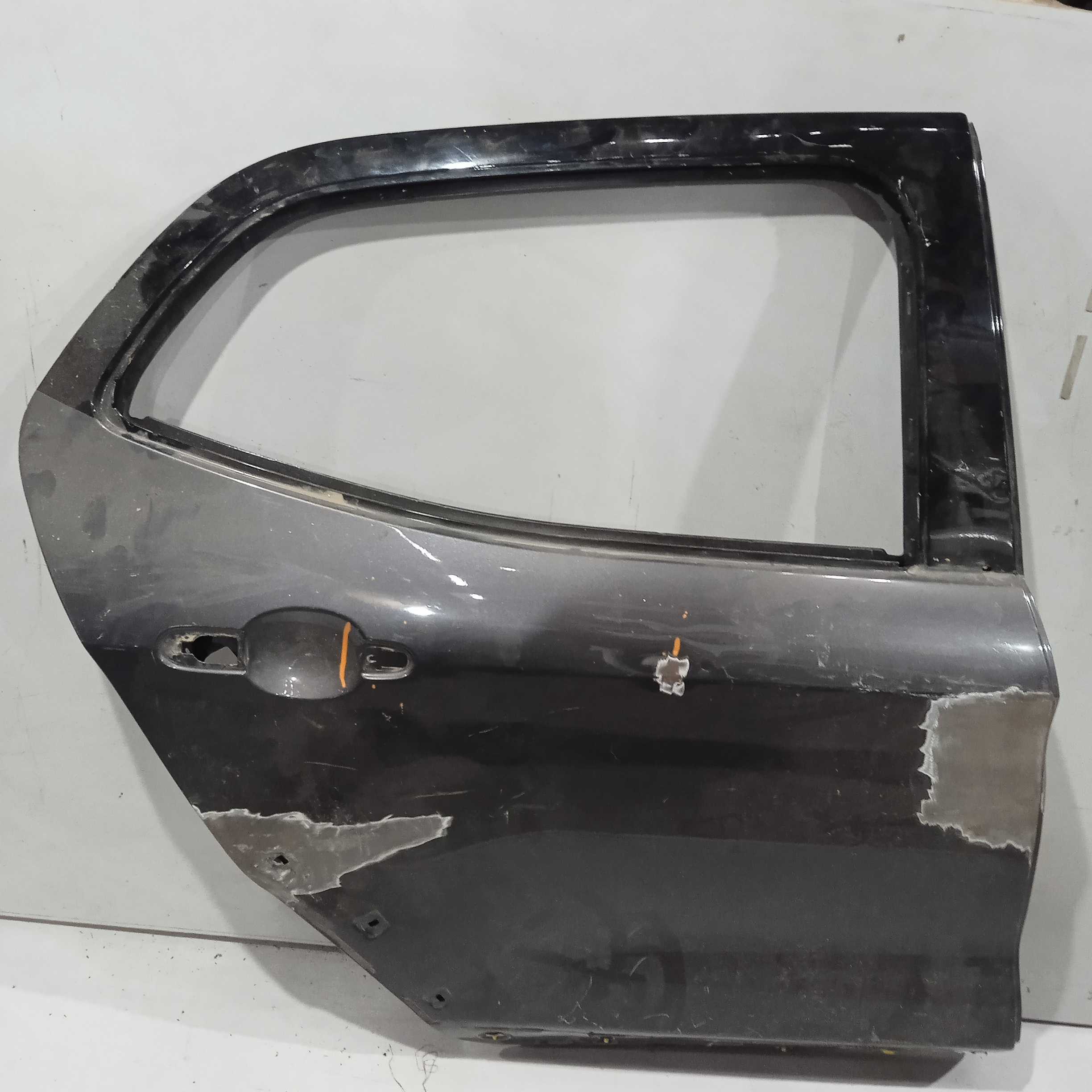 Porta traseira lado do direito flashback 2021/2024 1
