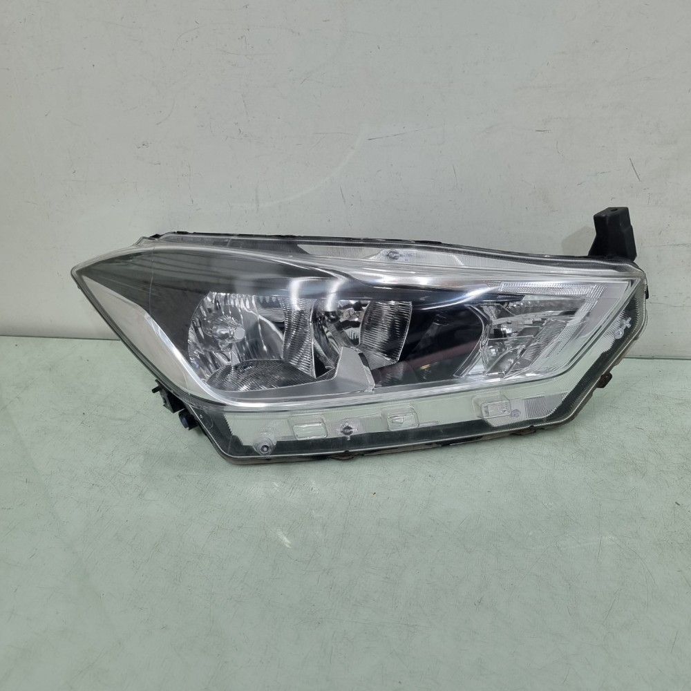 Farol Direito S/led Nissan Kicks 2016/2015 Direito/passageiro 2