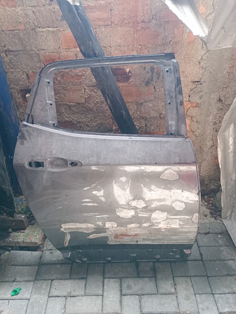 Porta traseira direita recuperada Fiat Toro 2017/2024 1