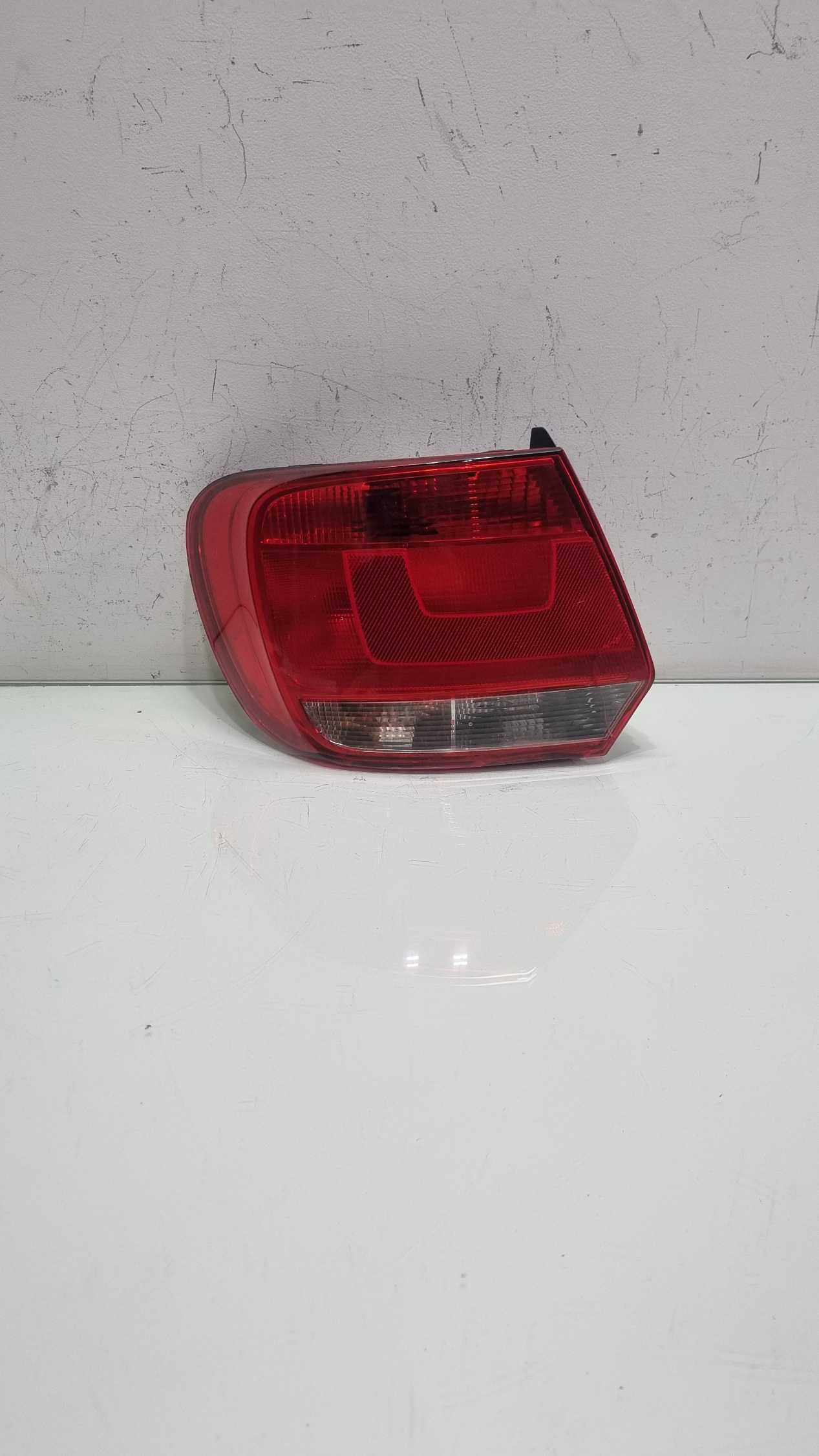 Lanterna lado esquerdo Volkswagen Gol G6 modelo 2013/2015 PRE 3