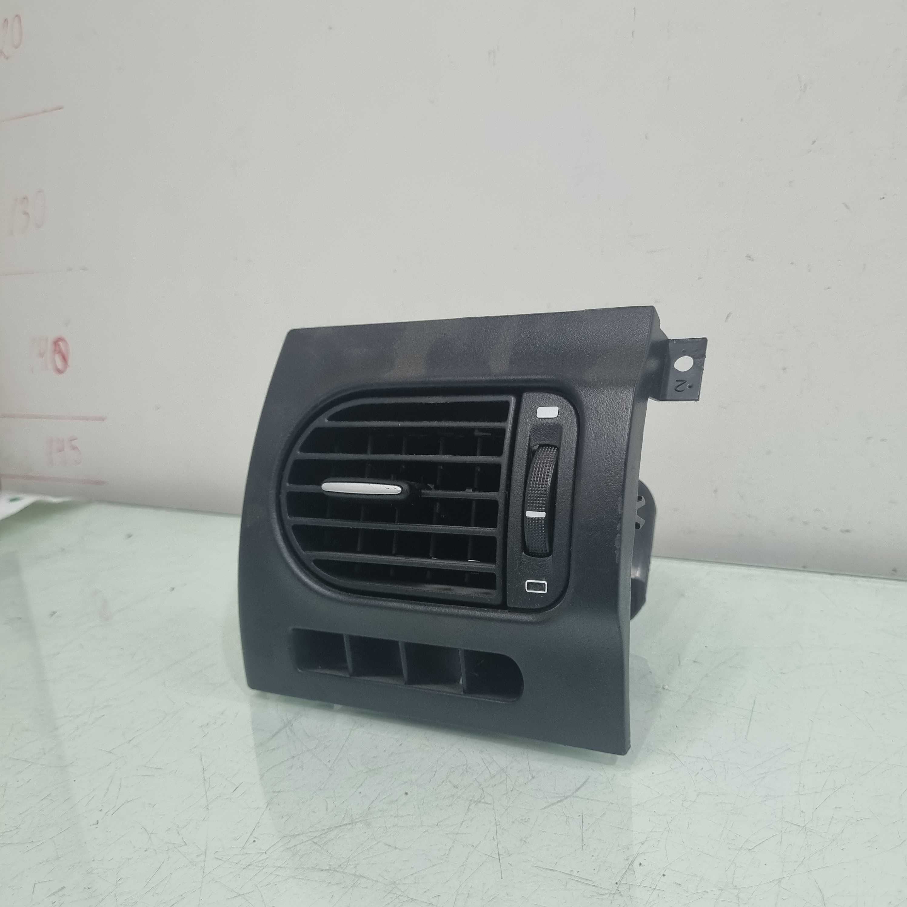 Difusor De Ar Do Lado Direito Fiat Palio Modelos 2012/2017 3