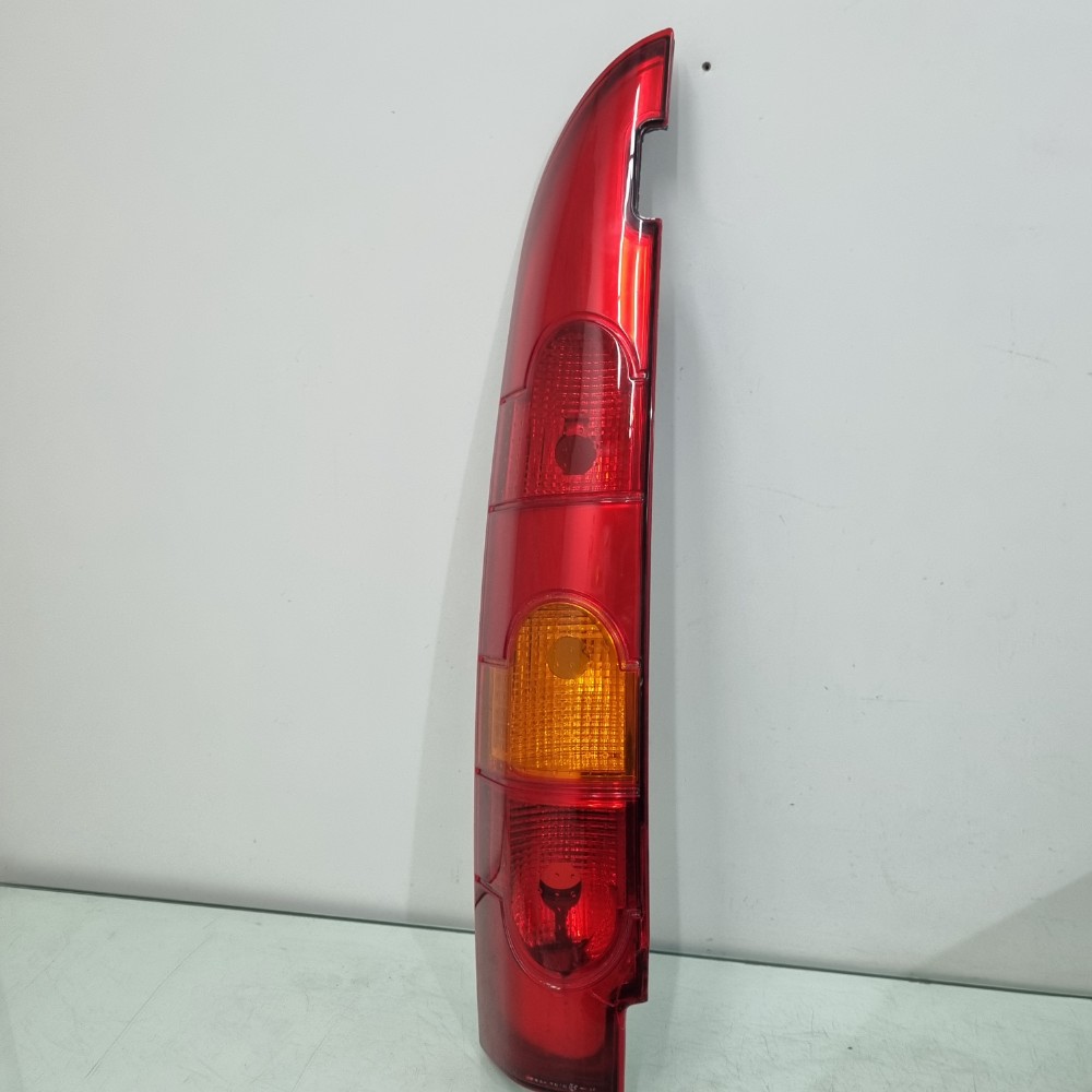 Lanterna Lado Esquerdo Renault Kangoo 2008/2014 Recuperado. Esquerdo/motorista 2