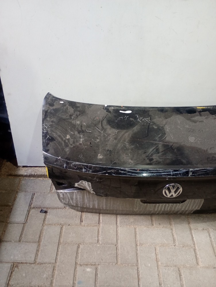 Tampa Traseira Vw Virtus Tsi 2017/ 2023 Recuperada Original. 4