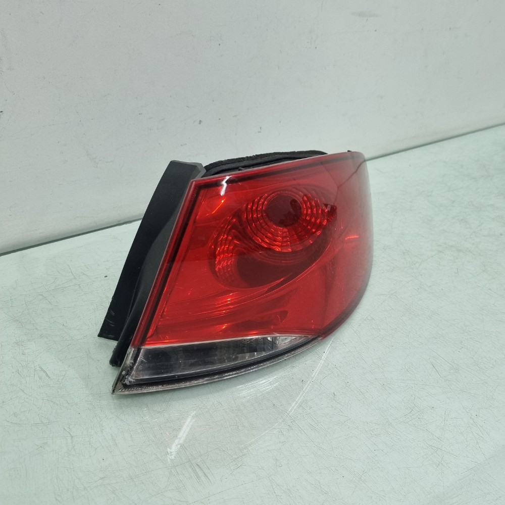 Lanterna  Lado Direito Fiat Siena  2008/2012 Recondicionado. Direito/passageiro 3