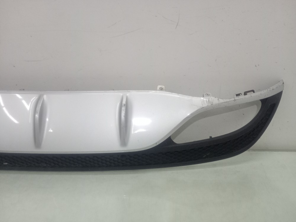 Spoiler Do Parachoque Traseiro Mercedes C450 2016/2020 Prateado E Preto 3