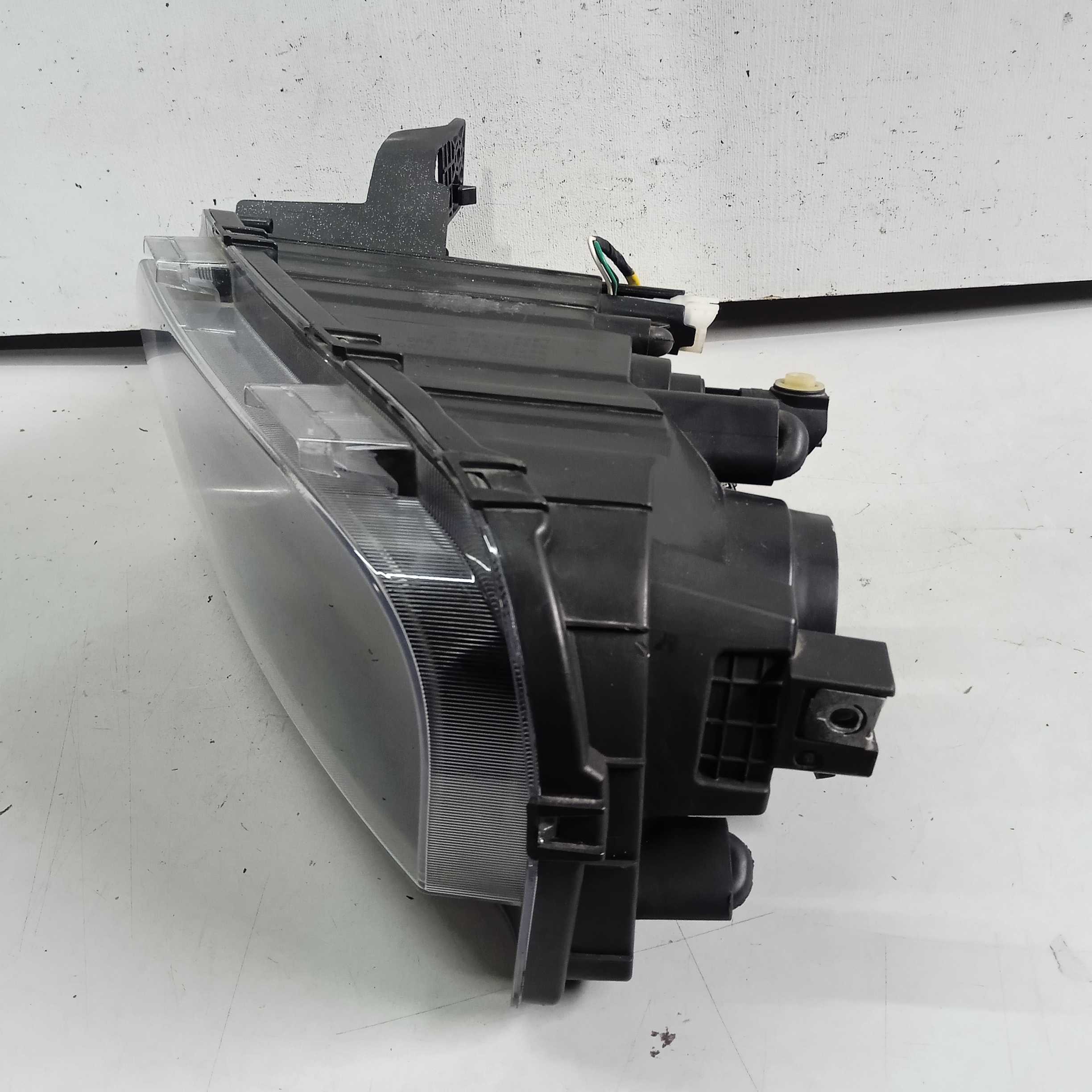 Farol Inferior Esquerdo Renault Kwid Ano 2022/2025 Recup 2