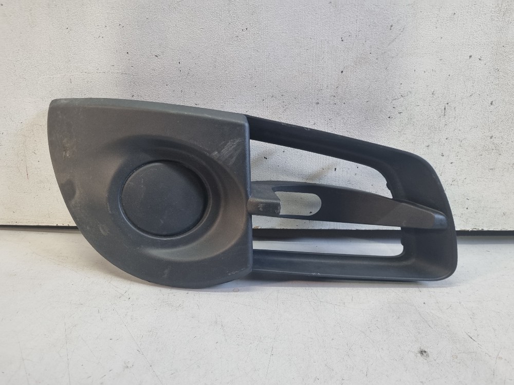 Moldura Do Cibié Direito Chevrolet Montana 2013/2016 Recup 1