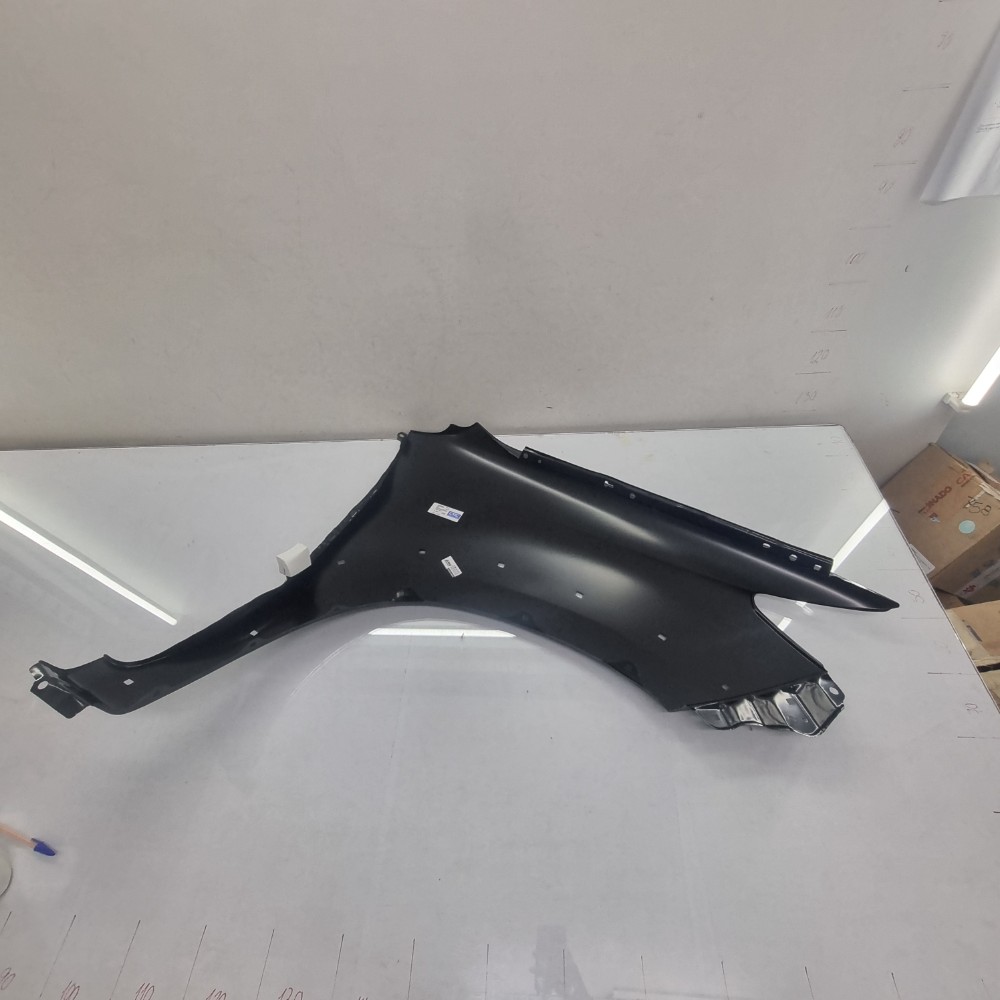 Paralama Dianteiro Esquerdo Toyota Hilux Modelos 2012/2015 1
