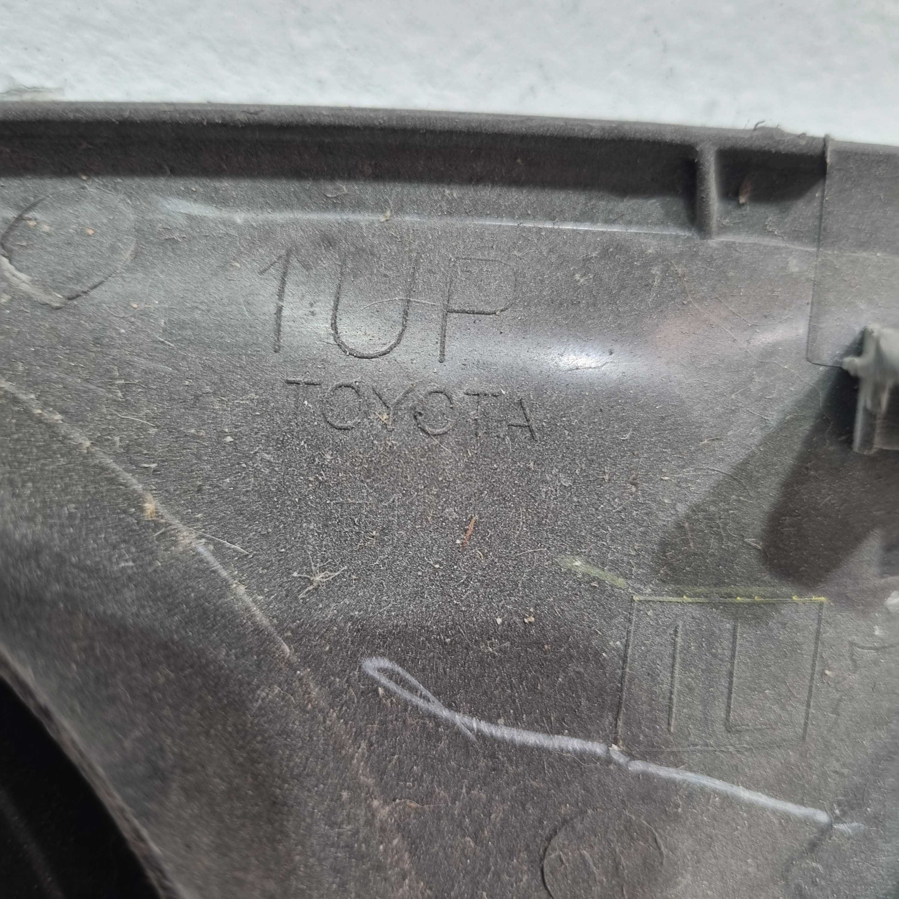 Moldura Farol De Milha Esquerda Toyota Hilux 2016/2019 Esquerdo 3
