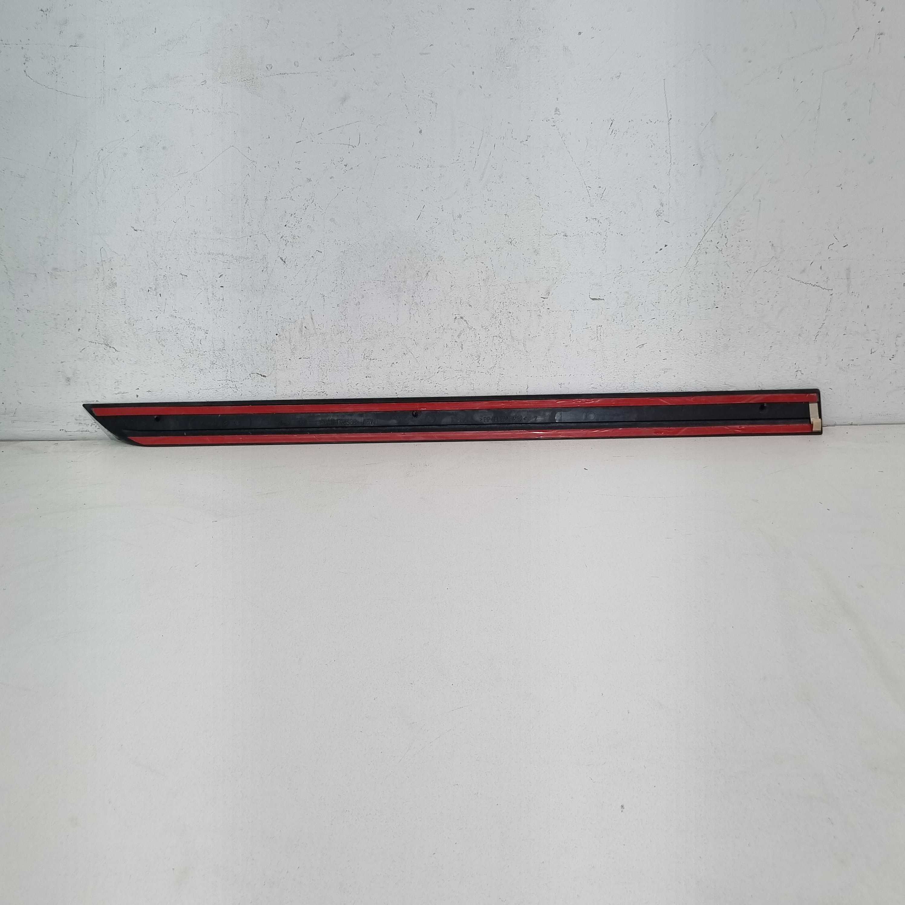 Friso Porta Dianteira Direita Ford Focus Modelos 2001/2007 4