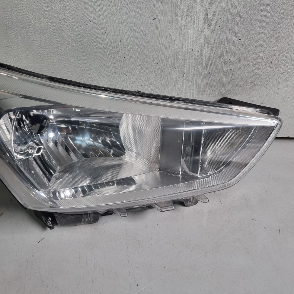 Farol Do Lado Direito Hyundai Creta Modelos 2016/2020 Direito/passageiro 7
