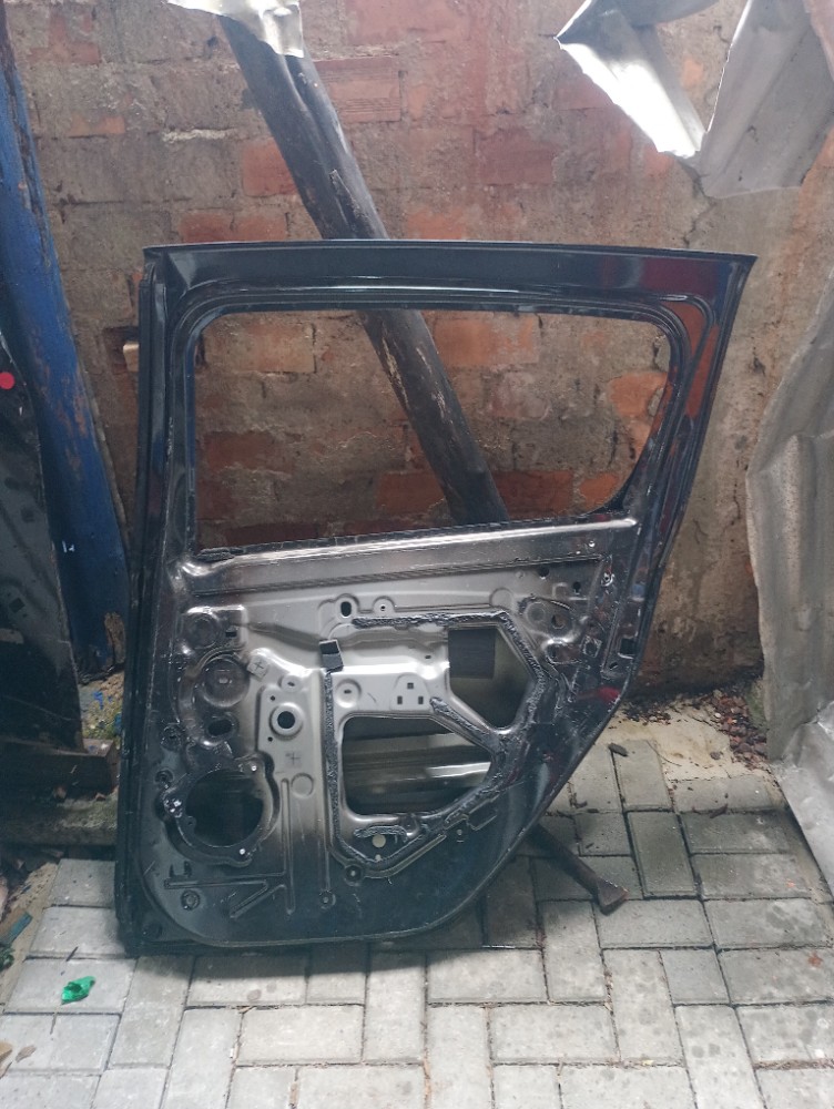 Porta traseira direita Recuperada Renault Sandero 2015/2020 4