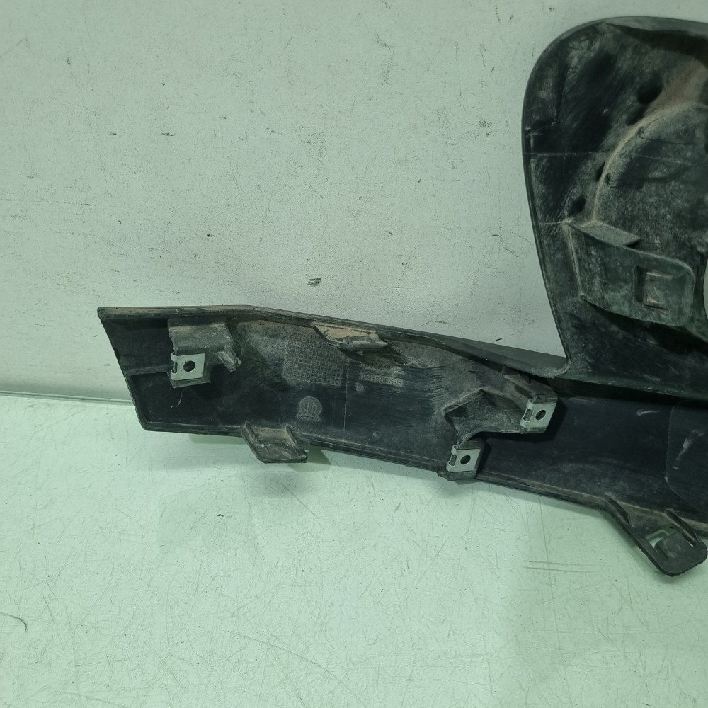 Moldura Farol De Milha Direito Fiat Mobi Modelos 2016/2018 Direito 6
