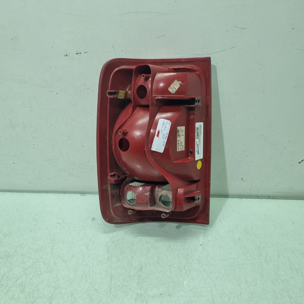 Lanterna Do Lado Direito Volkswagen Amarok Modelos 2010/2016 Direito/passageiro 4