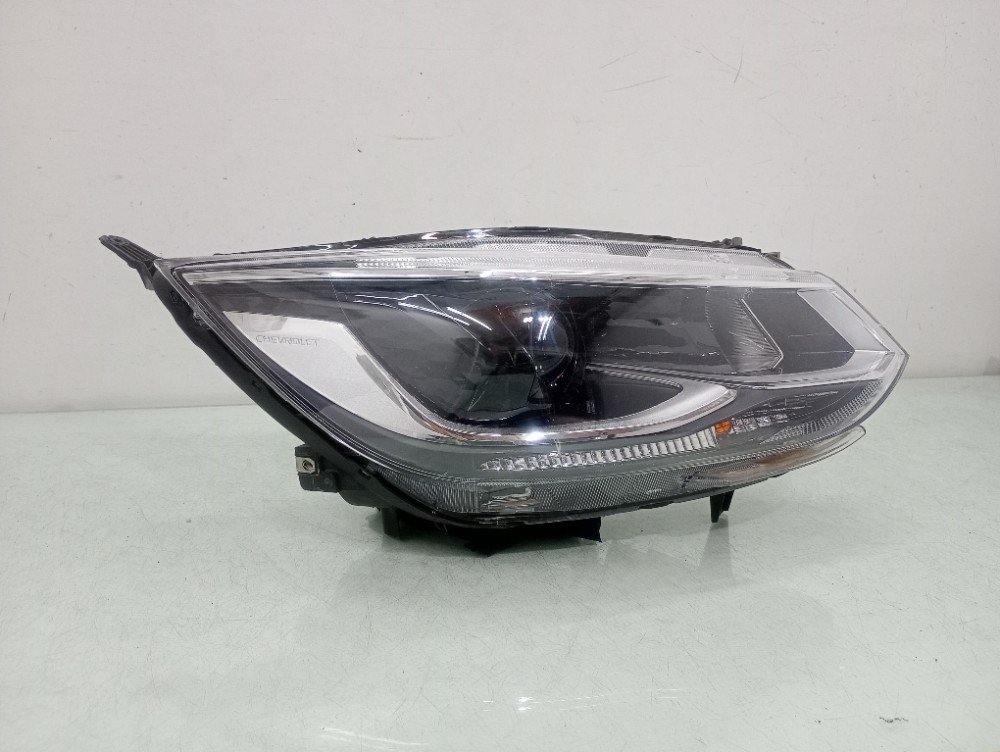 Farol Direito Com Projetor Onix Turbo 2020/2024 Recuperado Direito/passageiro 2