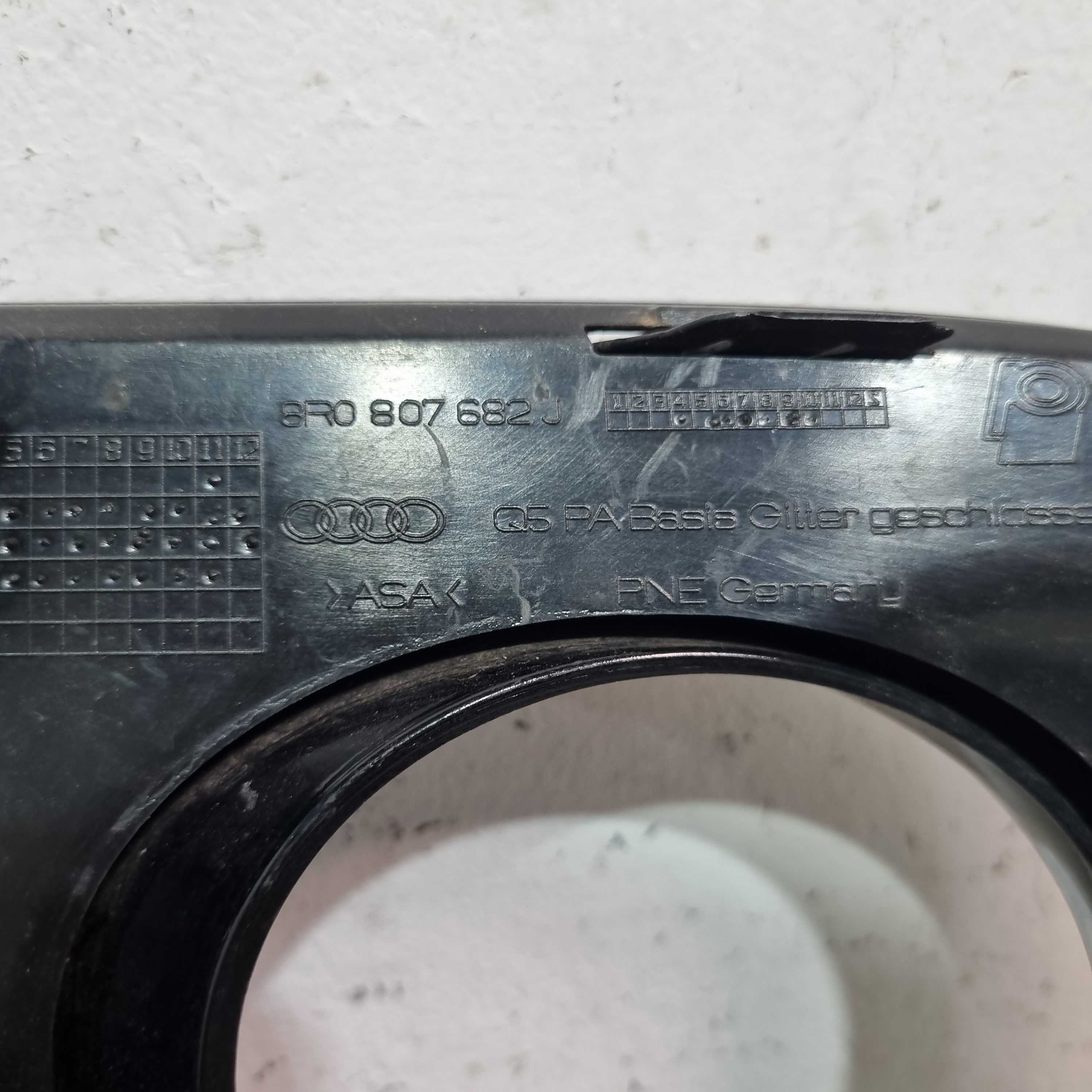 Moldura Do Farol De Milha Direito Audi Q5 Modelos 2013/2015 Direito 3