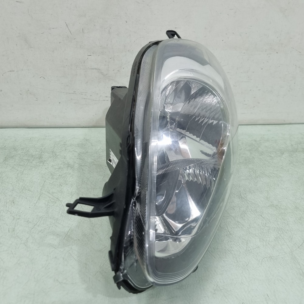 Farol Do Lado Esquerdo Fiat Punto Modelos 2013/2016 – Esquerdo/motorista 2