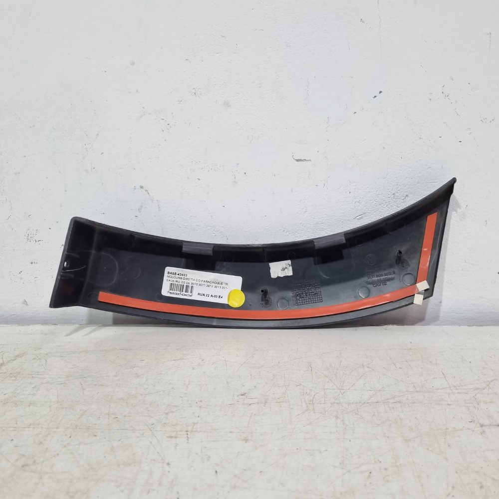 Moldura Parachoque Traseiro Vw Saveiro G5 G6 2010/2016 4