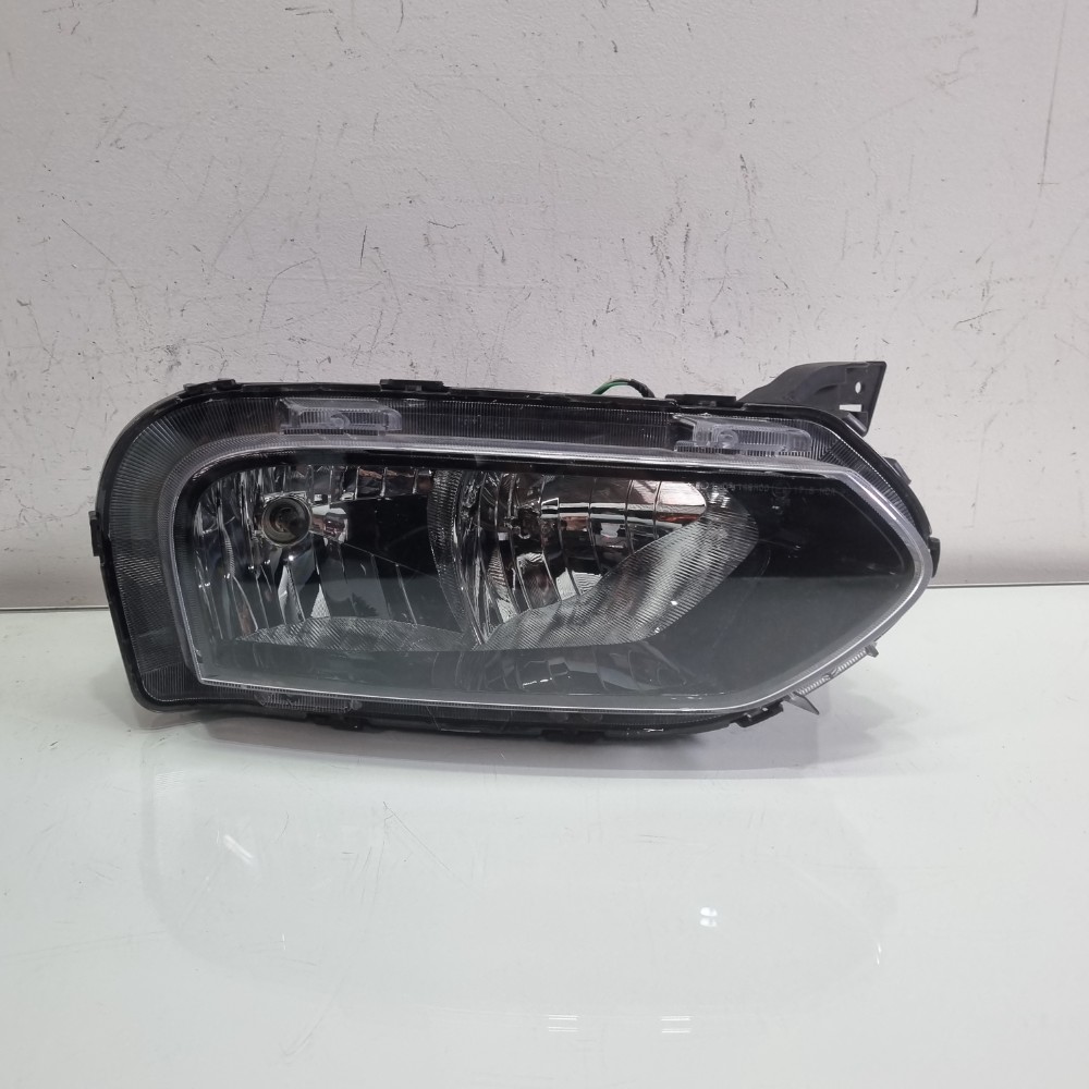 Farol Inferior Direito C/mascara Negra Kwid 2023/25 Original Direito/passageiro 1