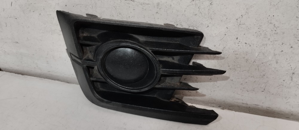 Moldura Do Milha Esquerdo Volkswagen Gol G7 2016/2018 2