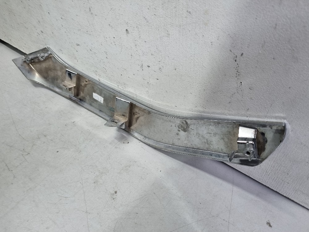 Friso Direito Cromado Inferior Eclipse Cross 2020/2024 4