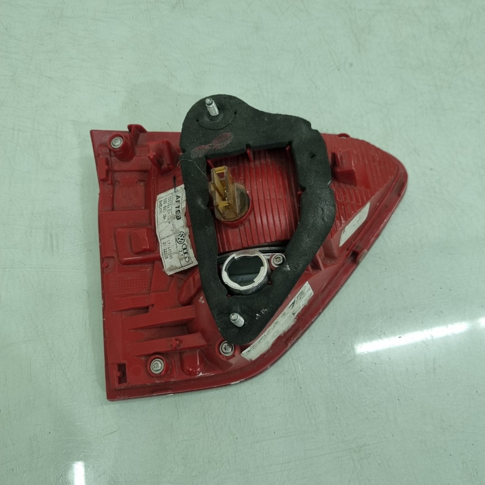 Lanterna Lado Direito  Volkswagen Fox  2015/2021 Recuperado. Direito/passageiro 4