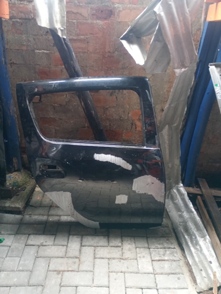 Porta traseira direita Recuperada Renault Sandero 2015/2020 1