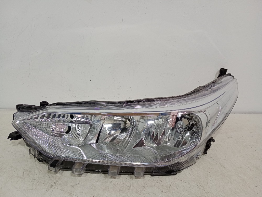 Farol Esquerdo Toyota Yaris 2018/2022 Recuperado Esquerdo/motorista 1