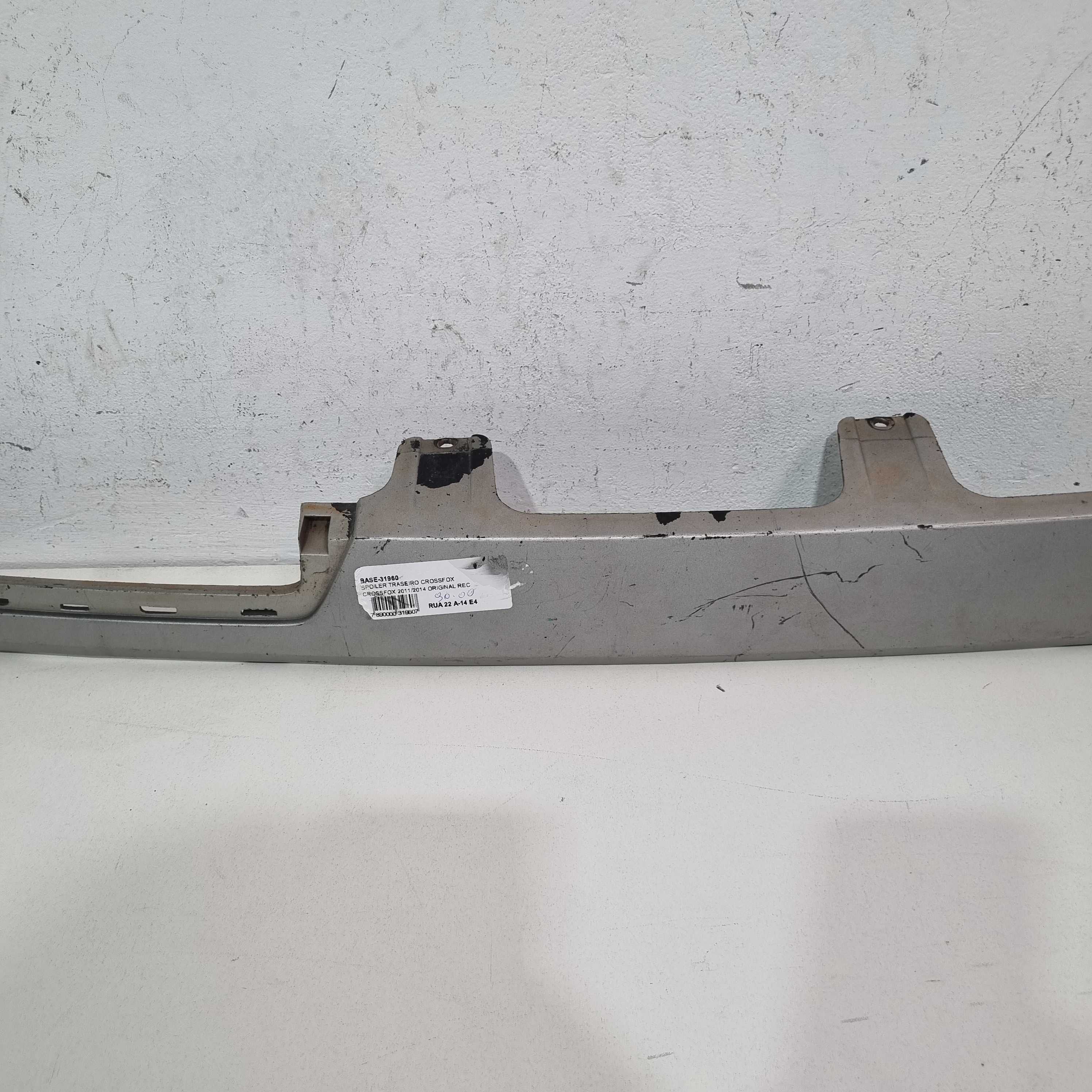 Spoiler Traseiro Volkswagen Crossfox Modelos 2011/2014 3