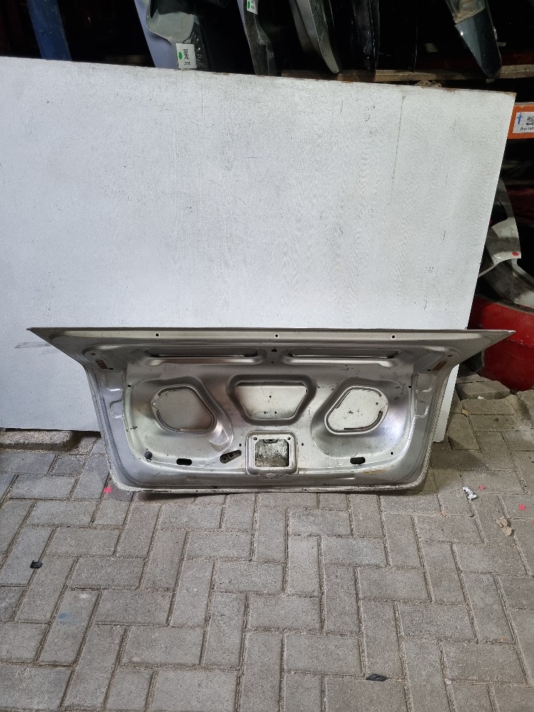 Tampa Traseira Renault Logan 2008/2010 Recuperada Original 2