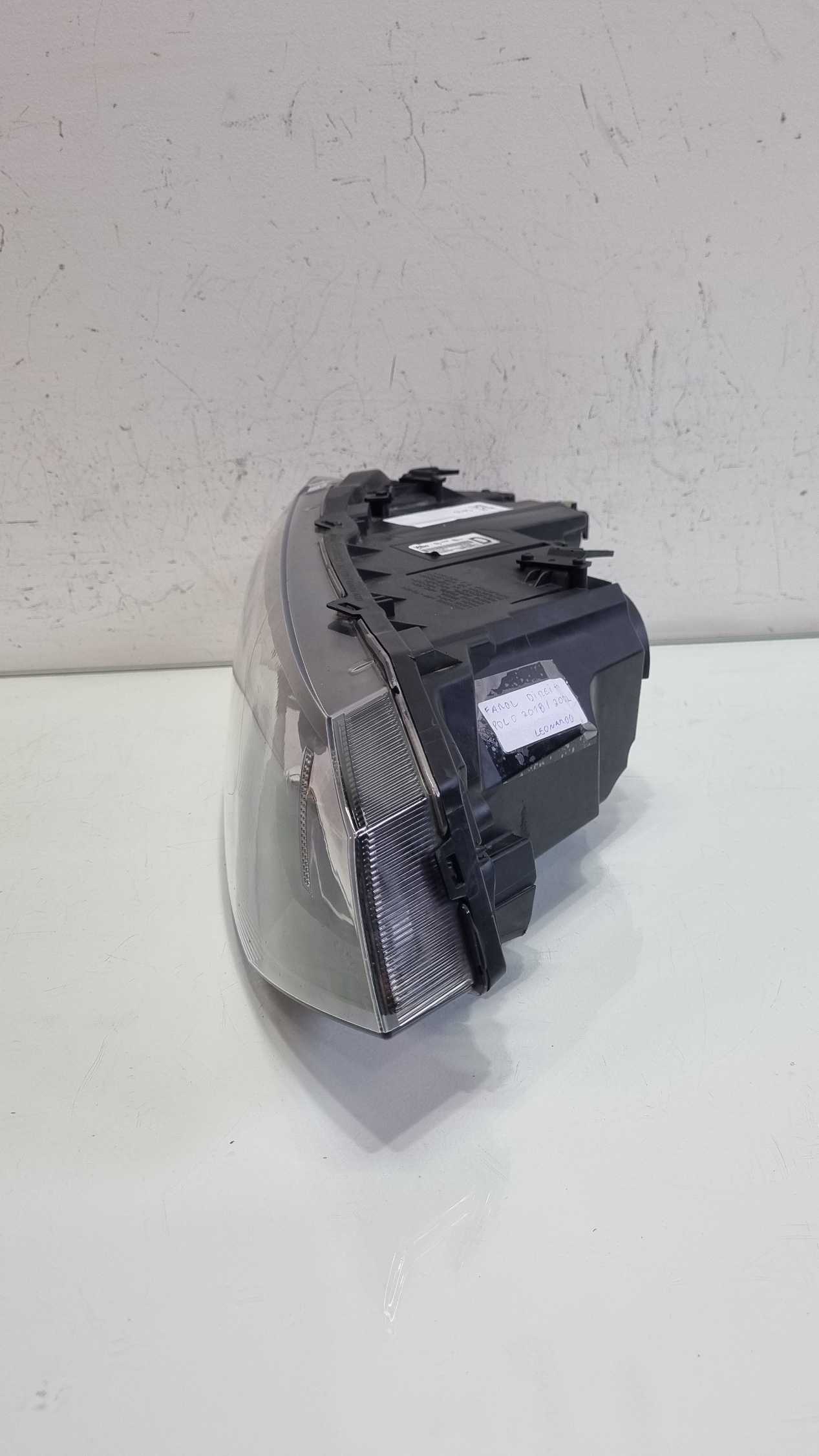 Farol lado direito Volkswagen Polo modelo 2017/2022 4