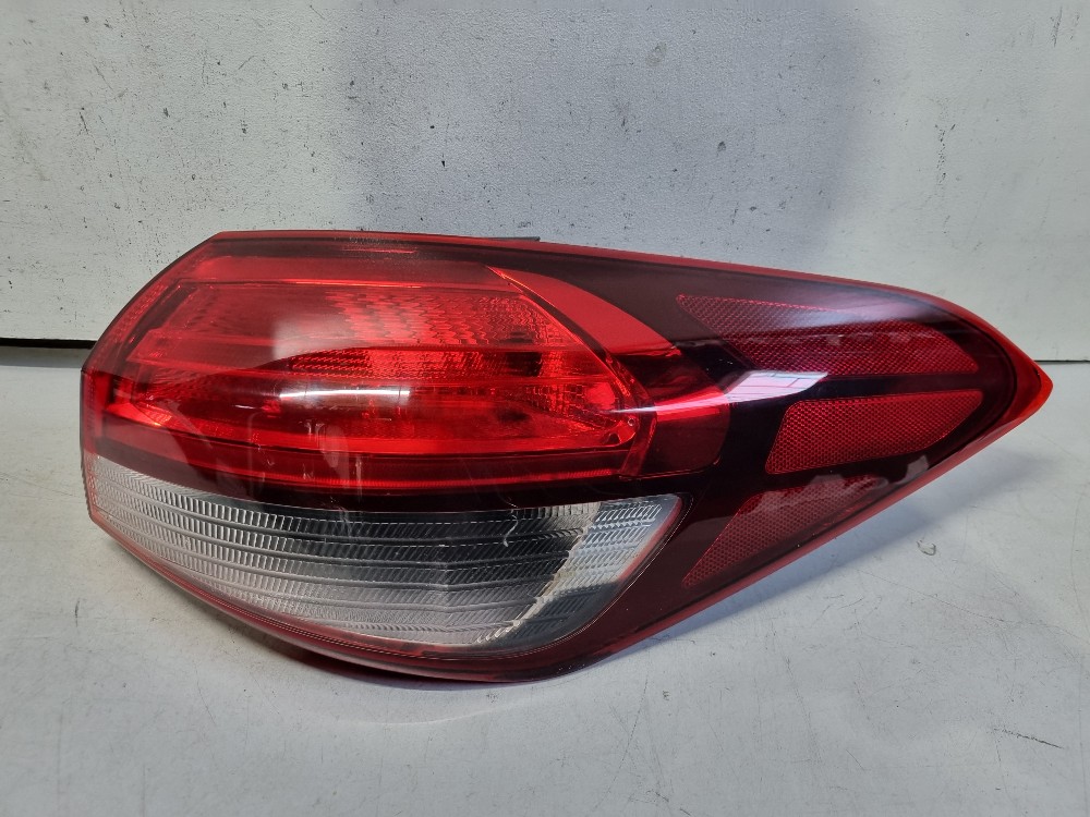 Lanterna  Direita  Kia Cerato 2017/2019 Seminovo E Original. 1