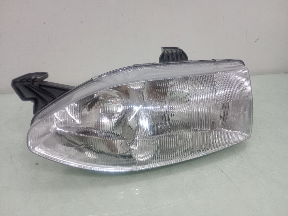 Farol Dianteiro Esquerdo Fiat Palio 1999/2002 Esquerdo/motorista 2