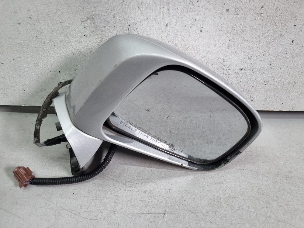 Retrovisor Elétrico Do Lado Direito Nissan Tiida 2010/2013