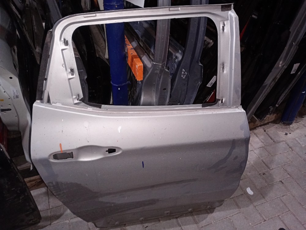 Porta Traseira Direita Fiat Toro 2016/24 1