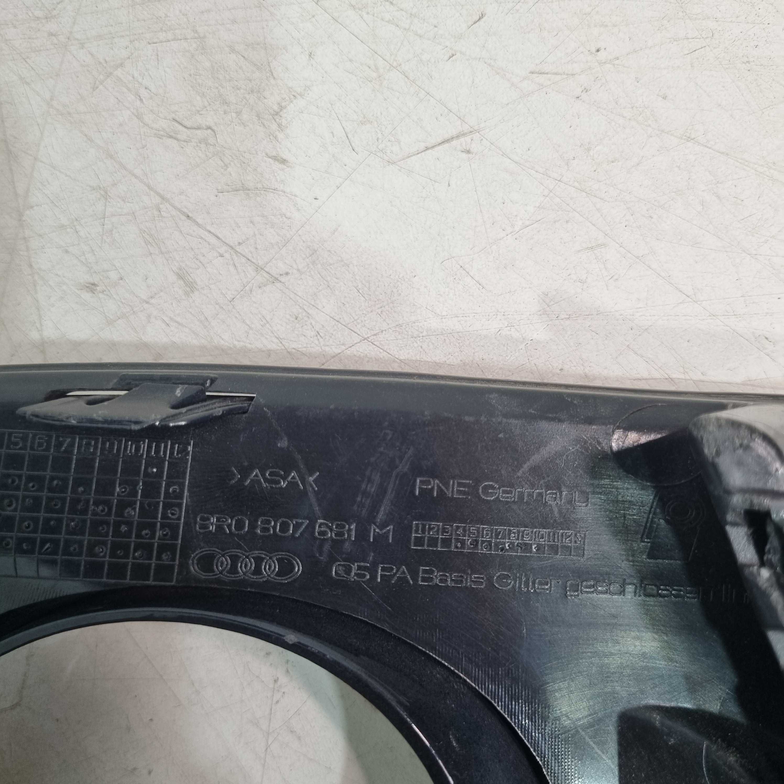Moldura Do Farol De Milha Esquerdo Audi Q5 2013/2015 Preto Esquerdo 8