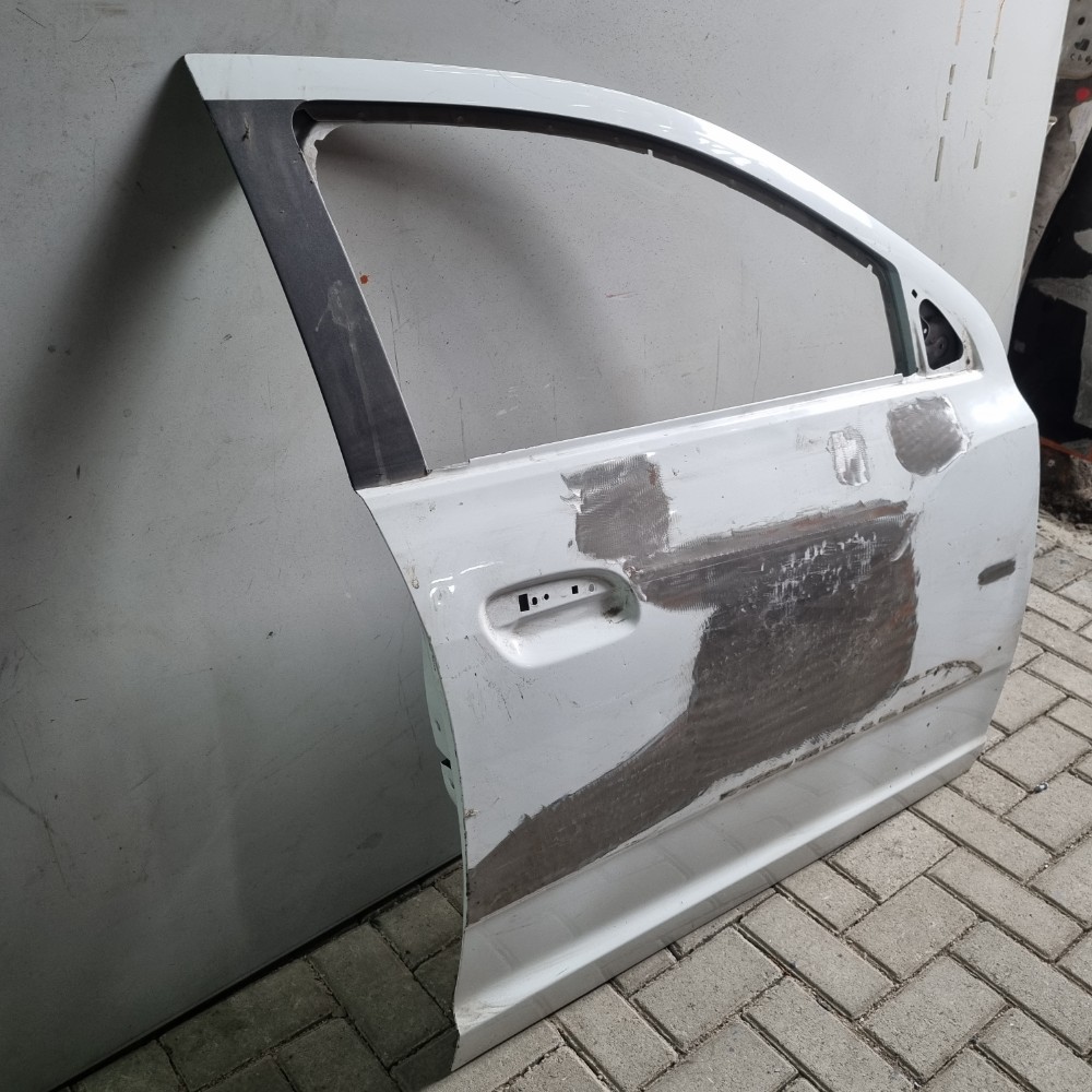 Porta Dianteira Direita Gm Cobalt 2012 2013 2014 15 16 2017 Dianteira 2