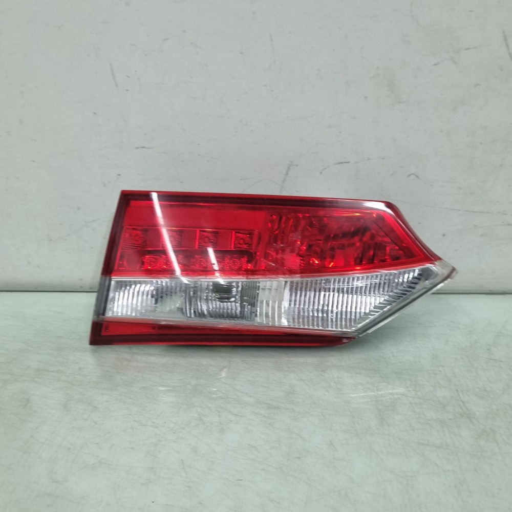 Lanterna C/led Direita Tampa Traseira Corolla 2015 2016 2017 Direito/passageiro
