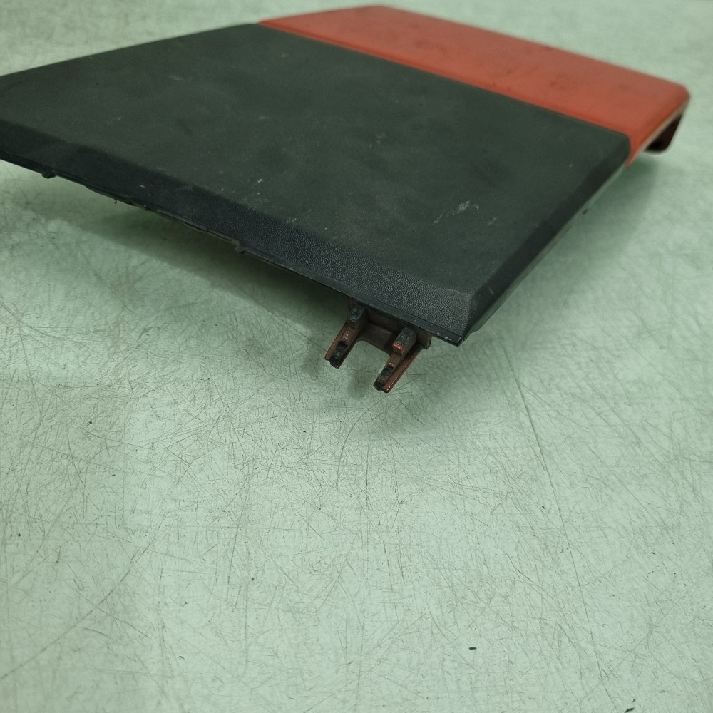 Moldura Inferior Direito Parachoque Dianteiro Nissan Frontie 5