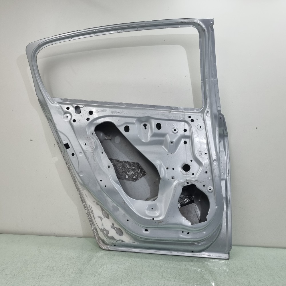 Porta Traseira Esquerda Chevrolet Cruze Hatch 2012/2016 Traseira 11