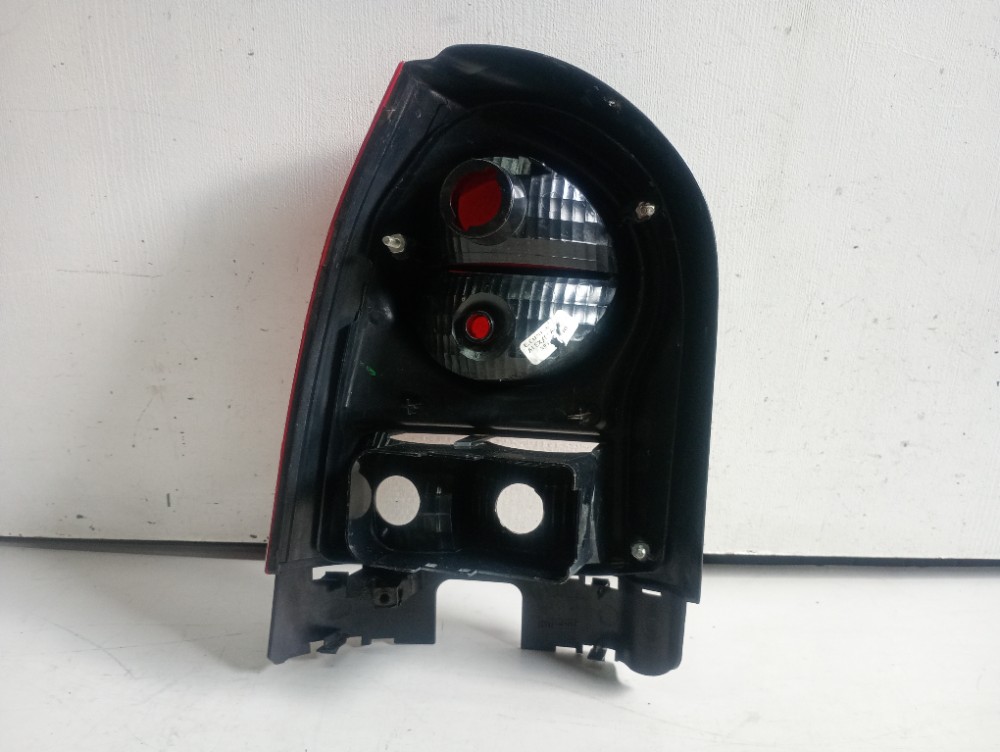 Lanterna Traseira Direita Volkswagen Gol G4 2006/2014 Direito/passageiro 5